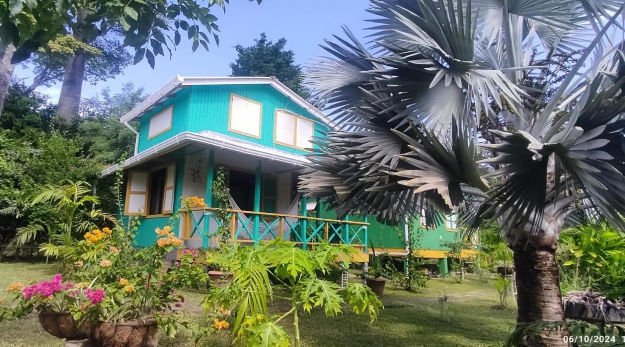 Hotel Yellow Home Providencia Isla South West Bay Eksteriør billede